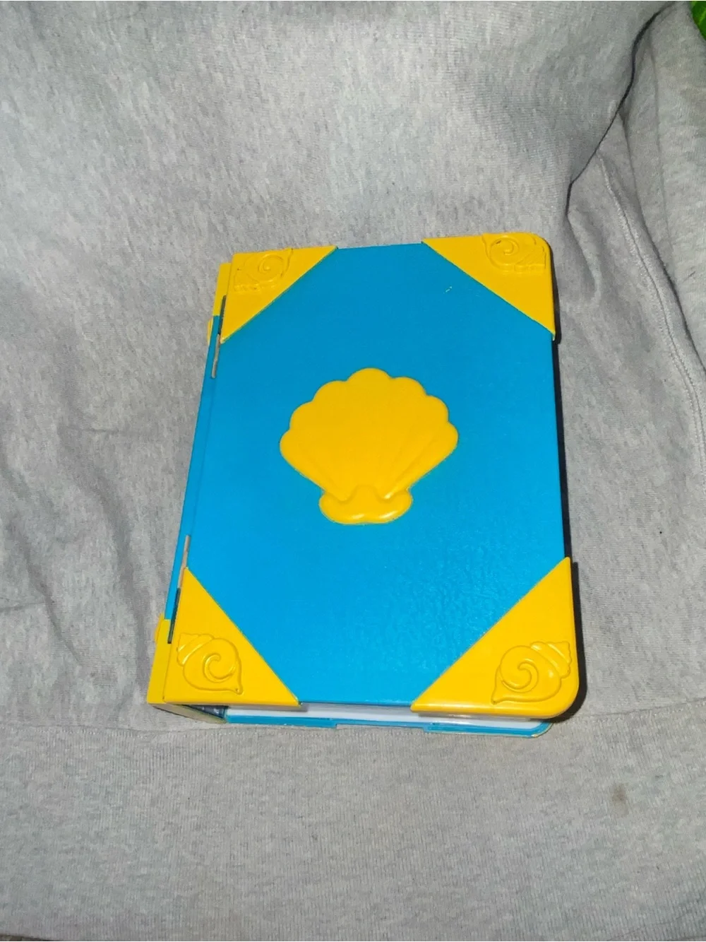 Disney park Ariel story book play set that fold into a book